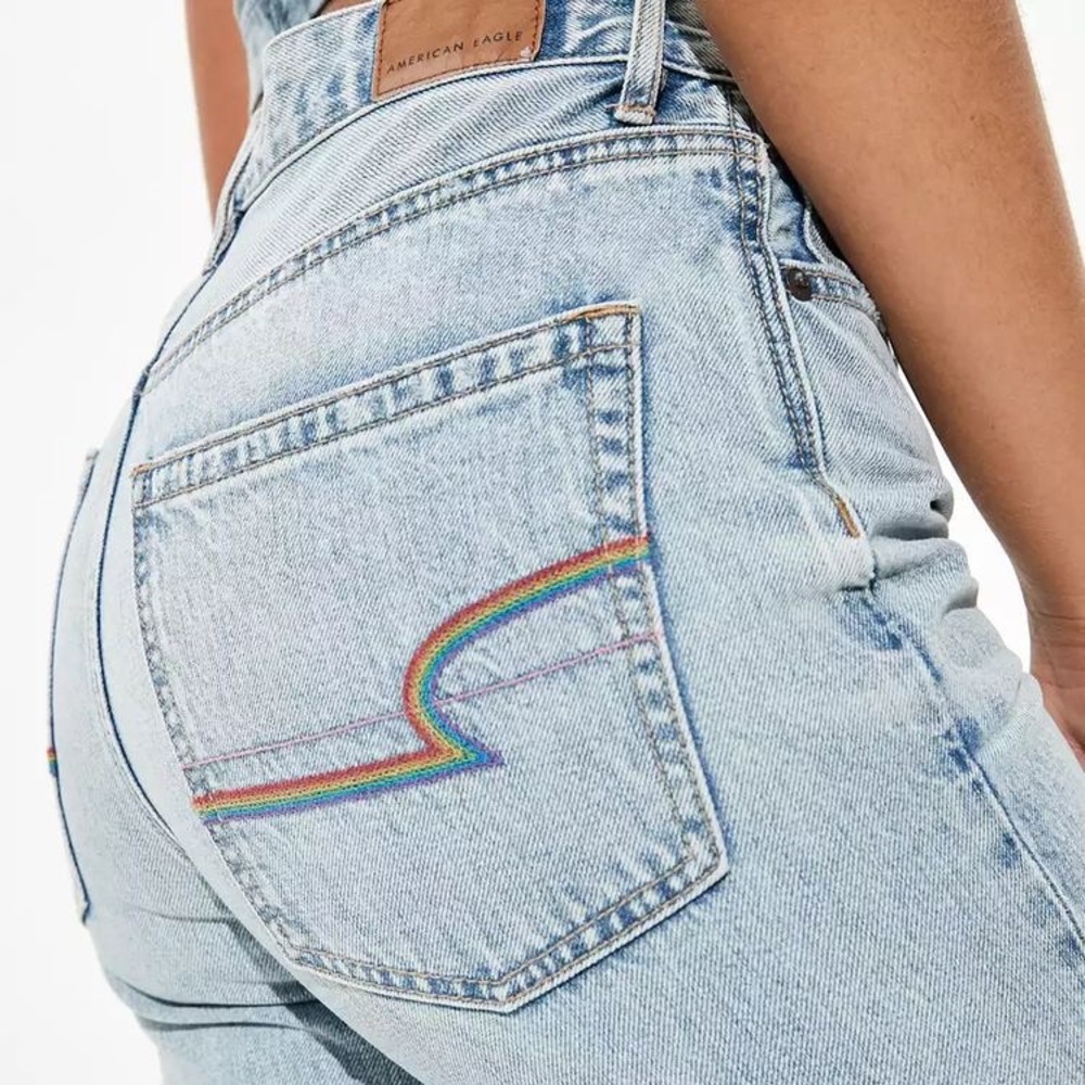 AE Pride ‘90S Boyfriend Jean